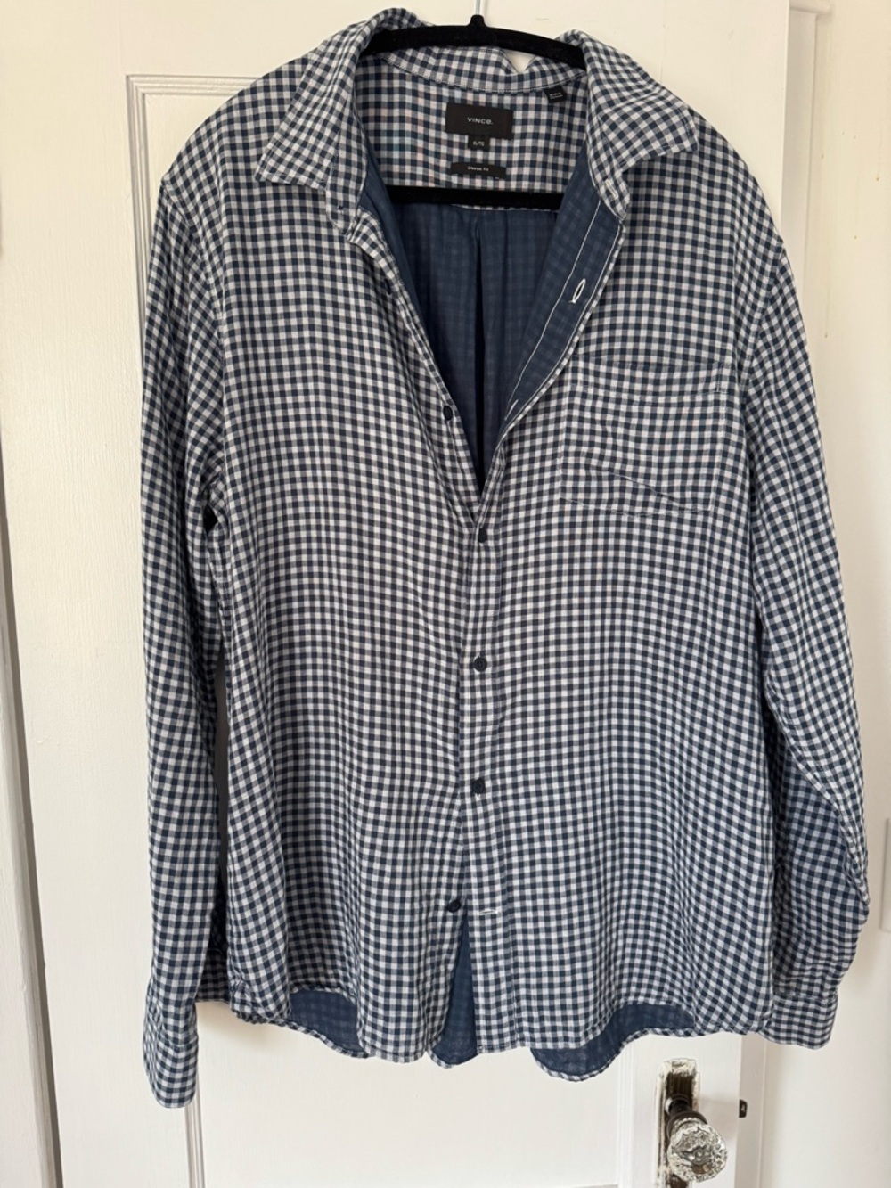 Vince Men’s Classic Fit 100% Cotton Button Down